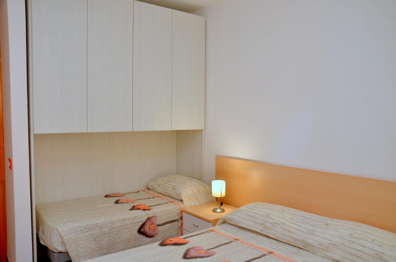 Condominio Corinzia بيبيوني المظهر الخارجي الصورة
