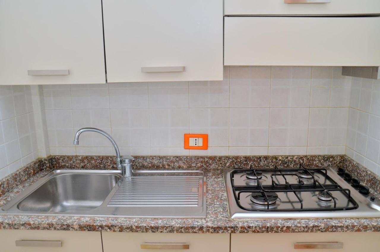Condominio Corinzia بيبيوني المظهر الخارجي الصورة