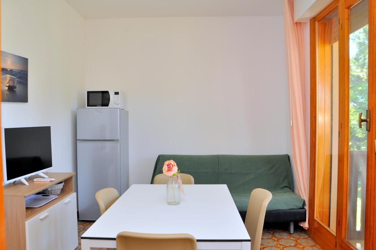 Condominio Corinzia بيبيوني المظهر الخارجي الصورة